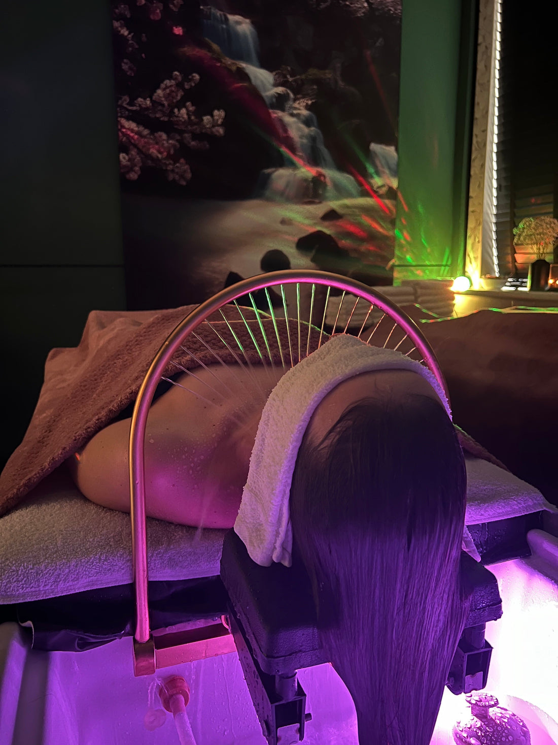 Japanese headspa treatment with rainbow